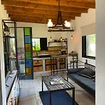 La Guapeada Polo Pilar